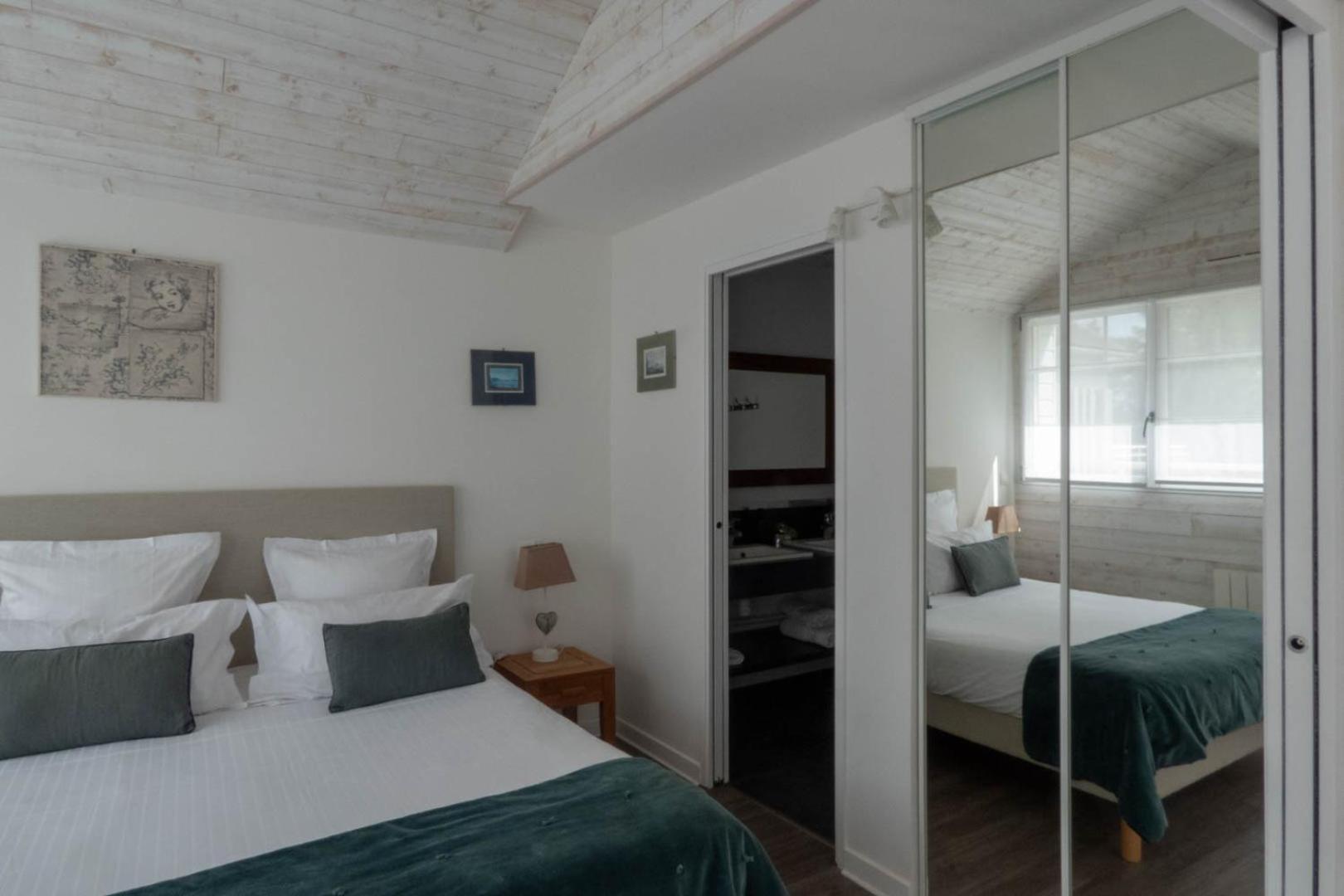 La Villa Bel Ange Hotel Saint Philibert Bagian luar foto
